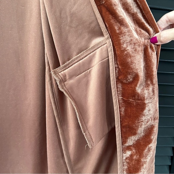 Forever 21 Women’s Lush Rust Velvet Long Coat, Perfect for the Holidays, Size Sm - Picture 7 of 12